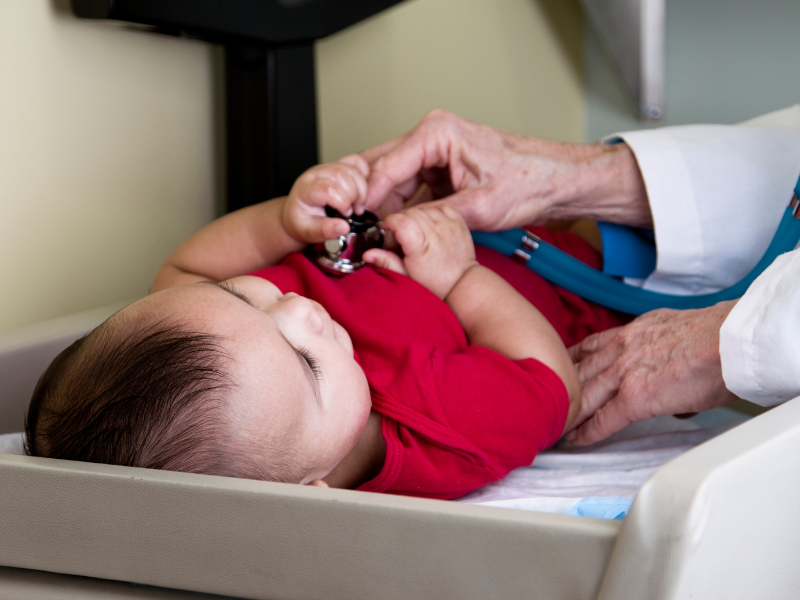 Pedijatrijski pregled bolesnog dojenčeta